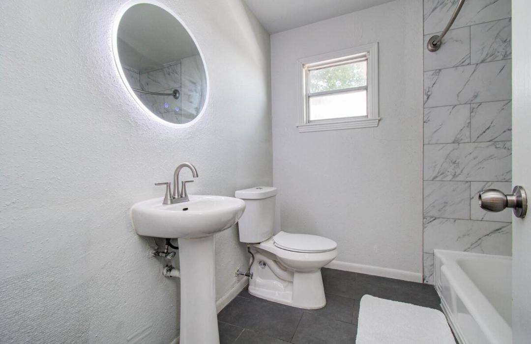 Photo of Bathroom in Hyde Park