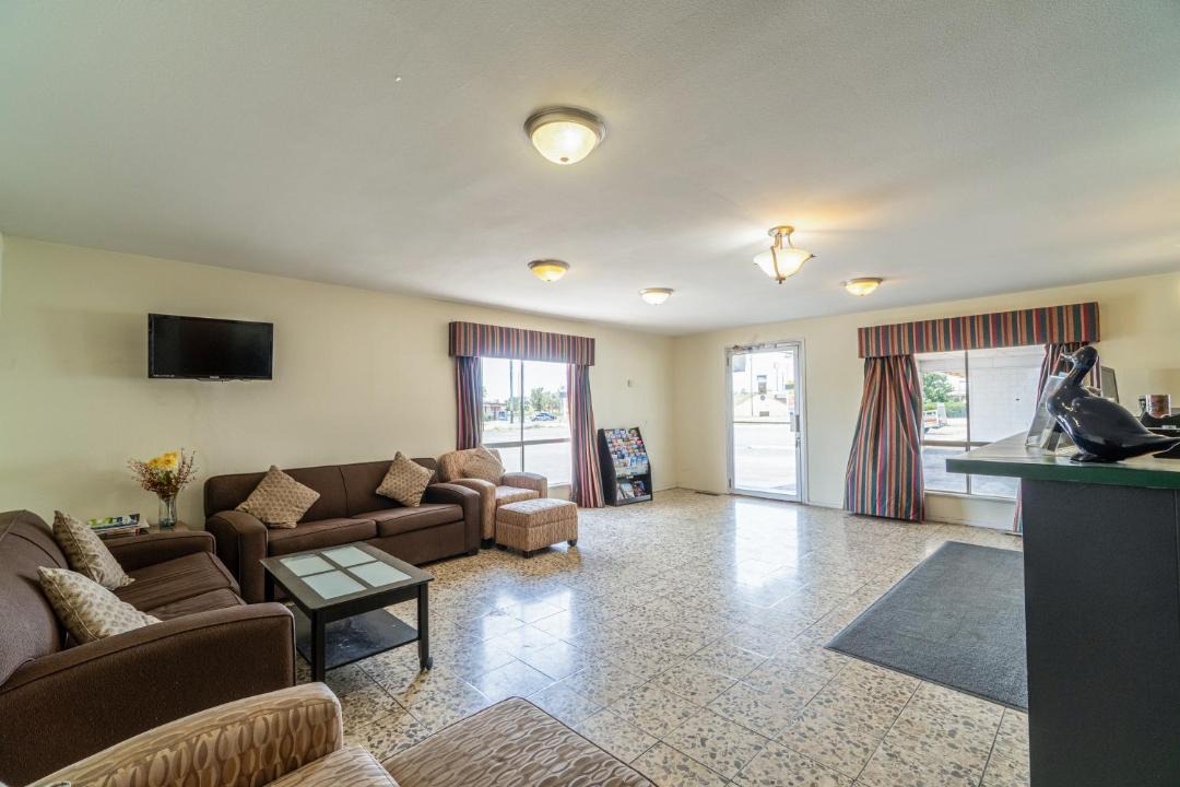 Photo of Livingroom in Colorado City