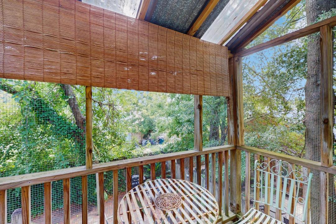Photo of Patio Balcony in Beach Institute