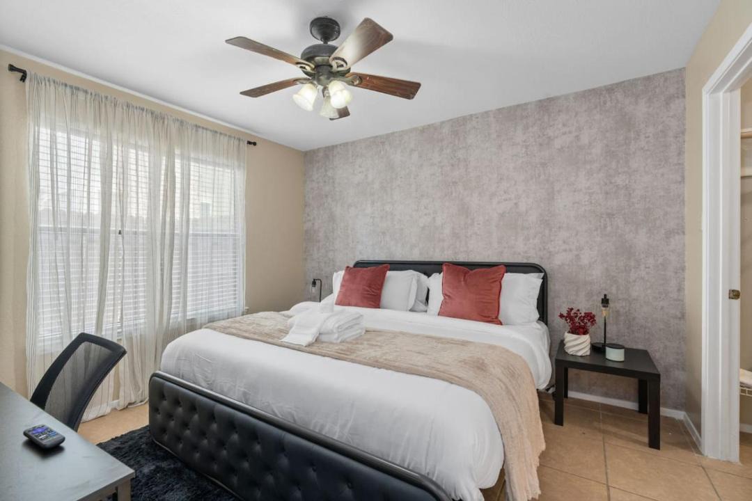 Photo of Bedroom in McNeil