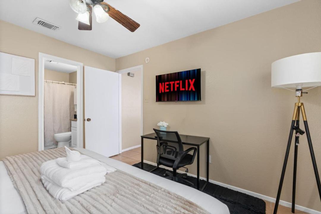 Photo of Bedroom in McNeil