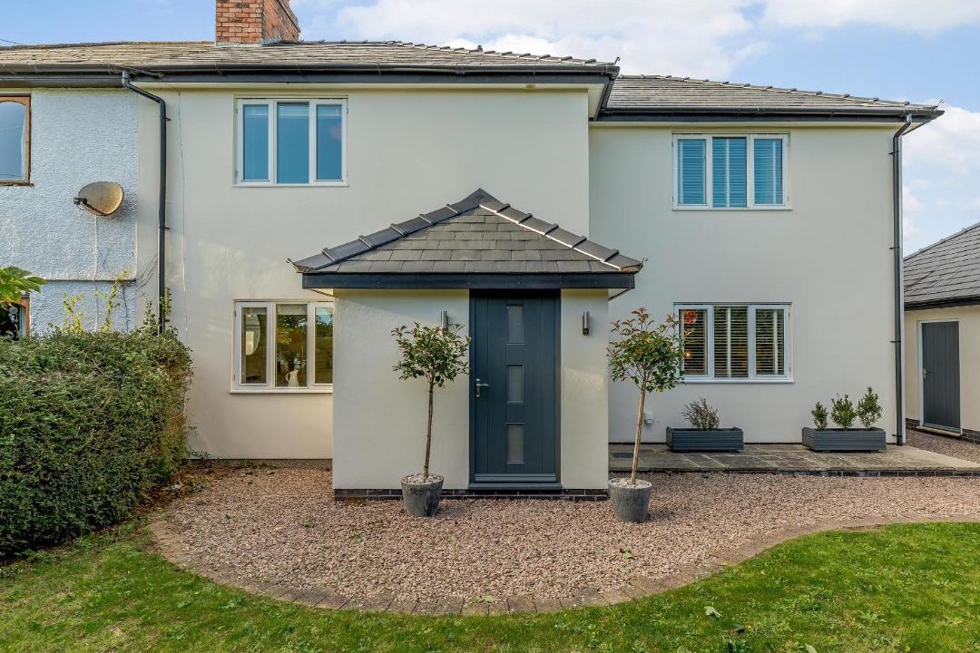 Photo of Others in Leigh Sinton