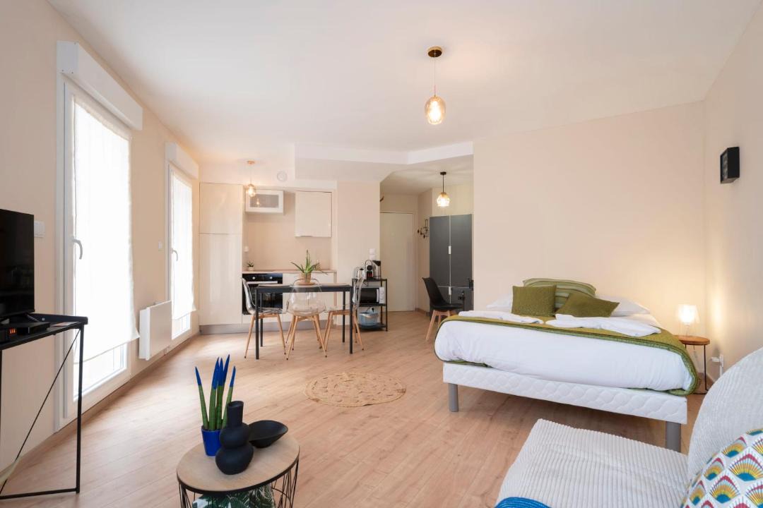 Photo of Others in Sablon