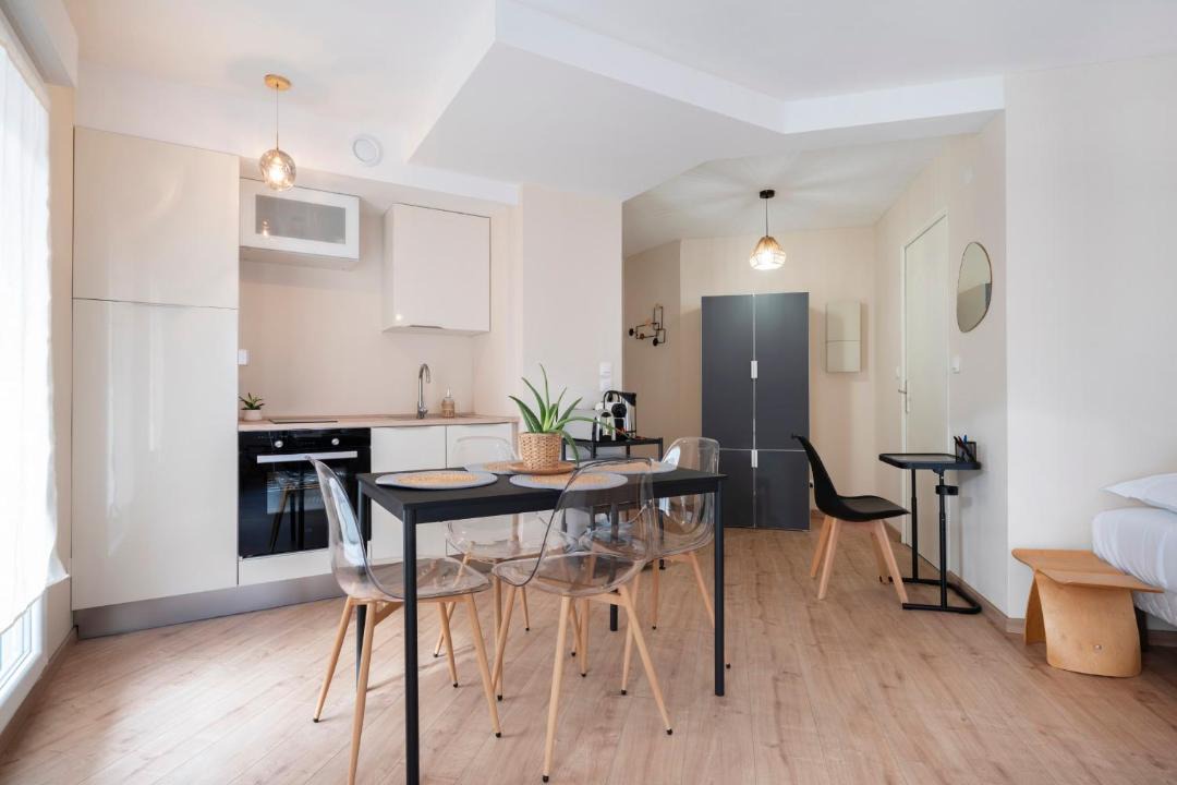 Photo of Others in Sablon