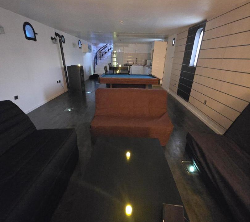 Photo of Others in Maizy