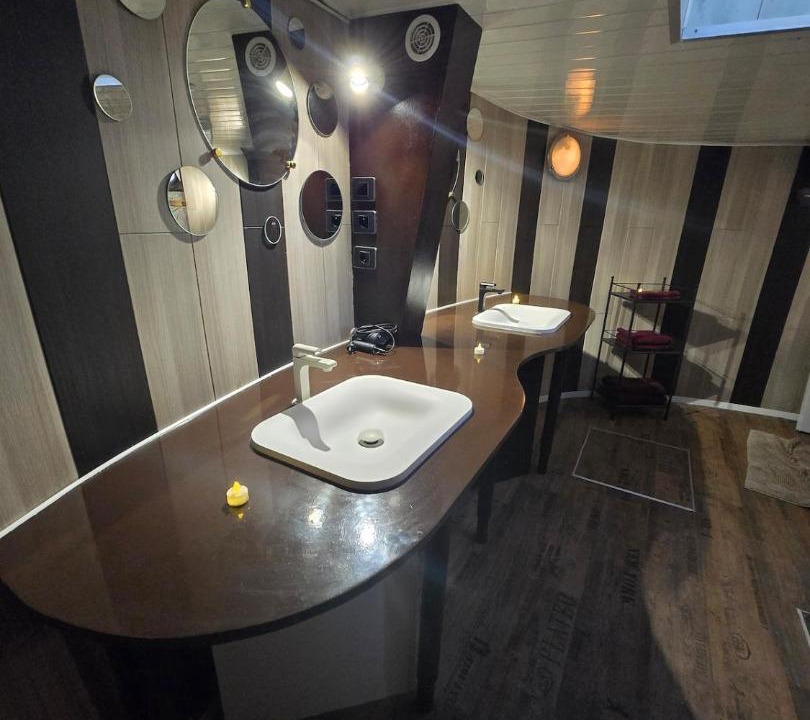 Photo of Bathroom in Maizy