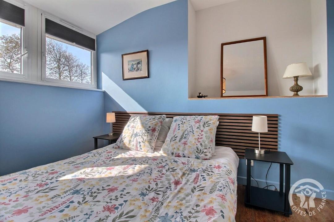 Photo of Bedroom in Plougrescant