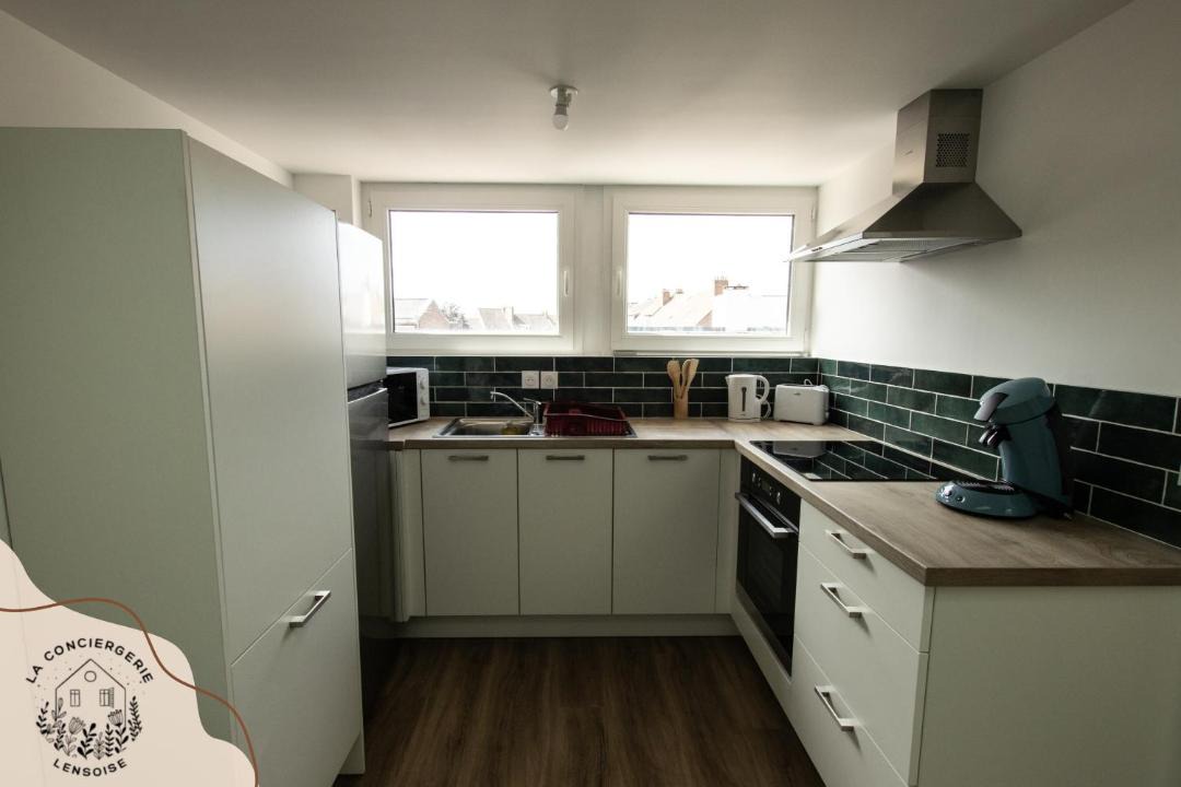 Photo of Kitchen in Lens