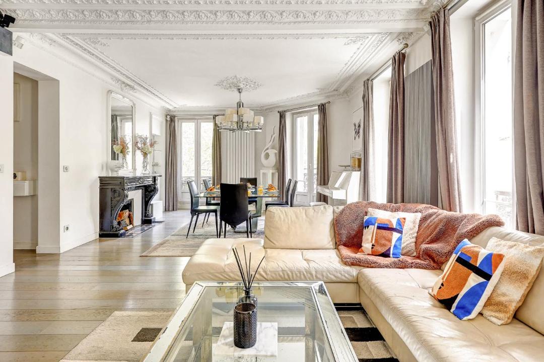 Photo of Livingroom in Chaillot