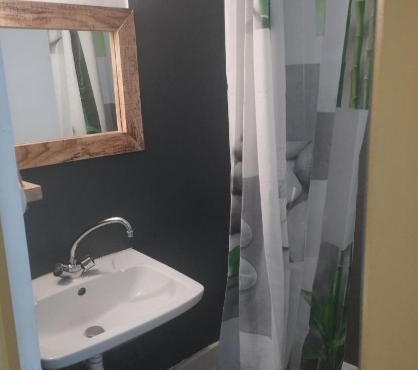 Photo of Bathroom in Labastide-de-Virac