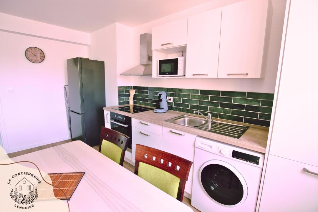 Photo of Kitchen in Lens