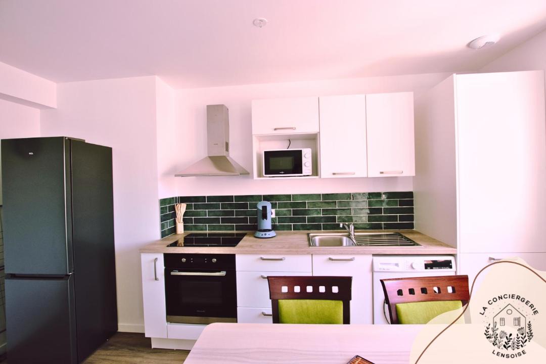 Photo of Kitchen in Lens