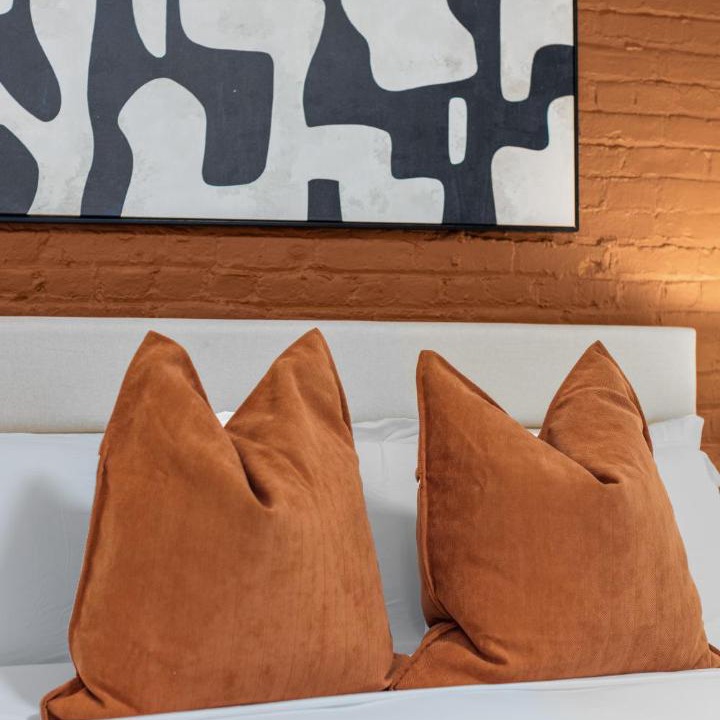 Photo of Others in Brooklyn Heights