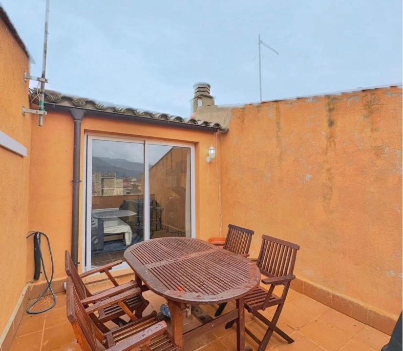 Photo of Patio Balcony in Montblanc