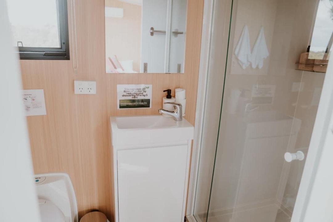 Photo of Bathroom in Rainbow Flat
