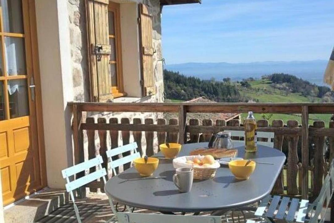 Photo of Patio Balcony in Saint-Bonnet-le-Courreau