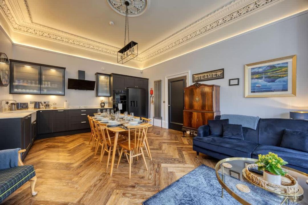 Photo of Others in Kelvinbridge