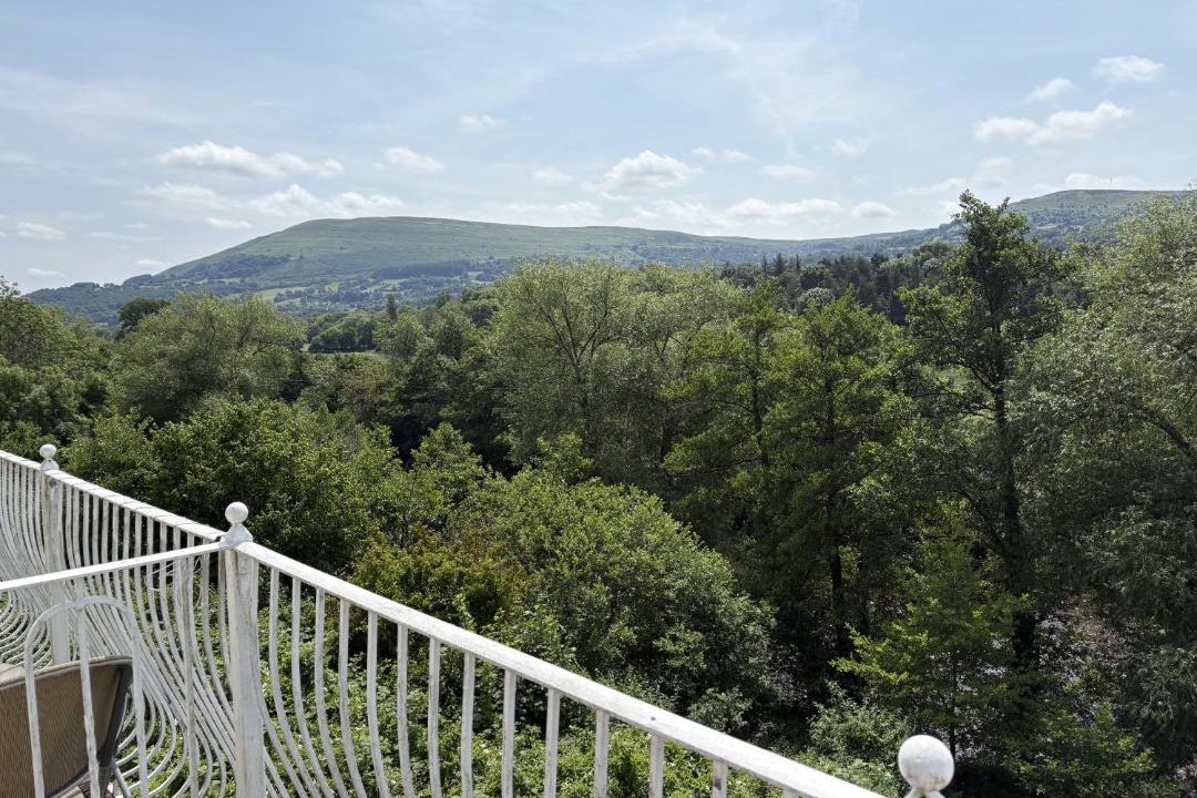 Photo of Patio Balcony in Gilwern