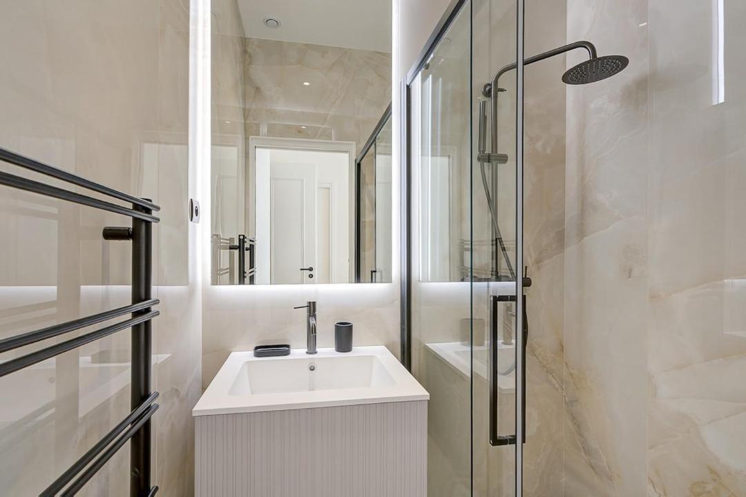 Photo of Bathroom in Chaussee-d'Antin