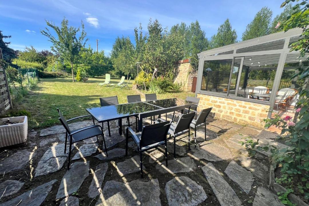 Photo of Others in Omicourt