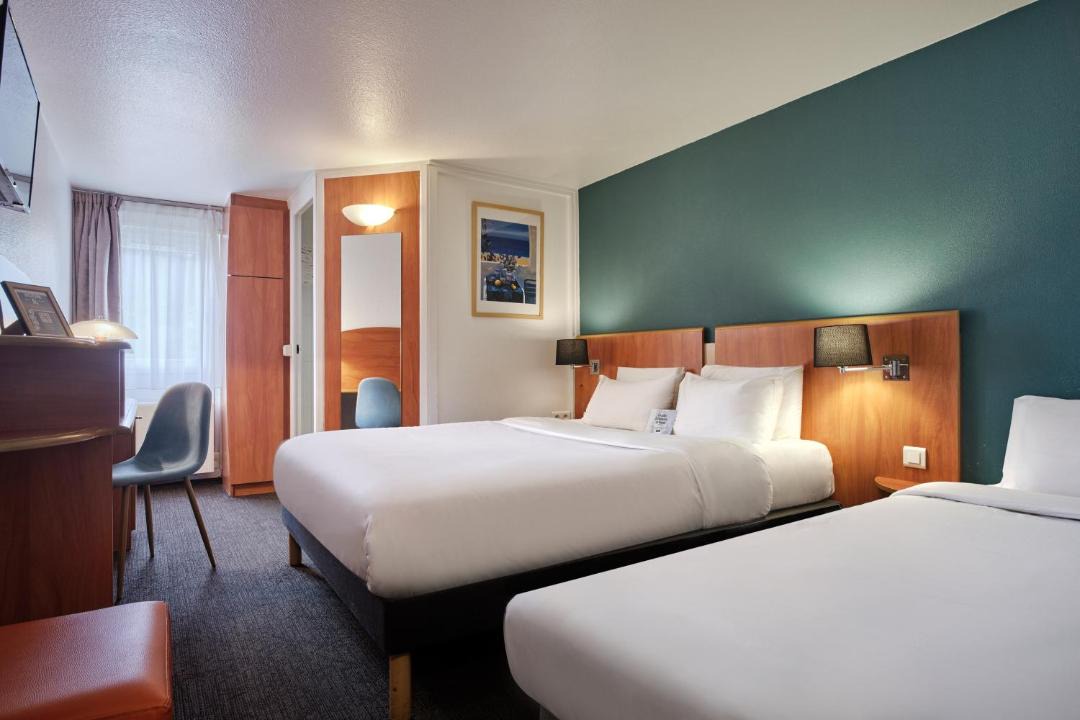 Photo of Bedroom in Les Ulis