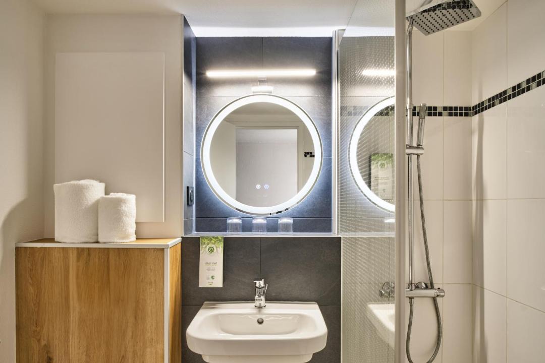 Photo of Bathroom in Les Ulis