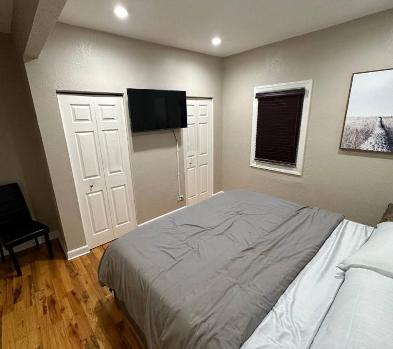 Photo of Bedroom in North Chicago