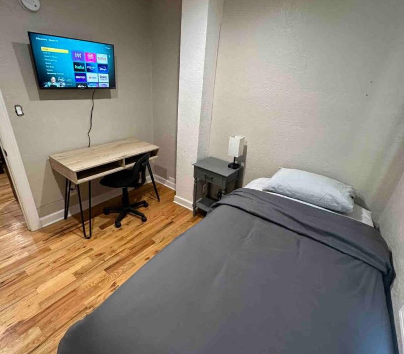 Photo of Bedroom in North Chicago