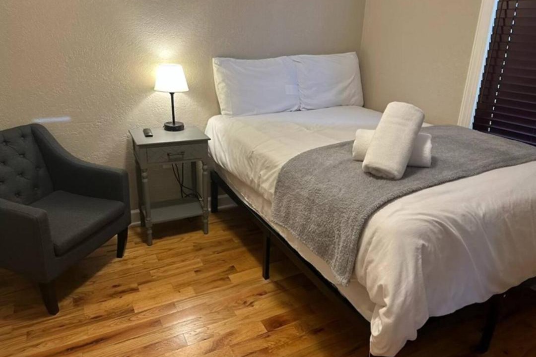 Photo of Bedroom in North Chicago