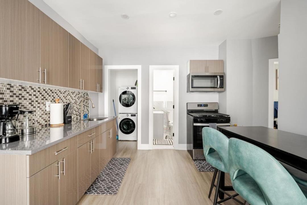 Photo of Kitchen in Black Rock Historic District