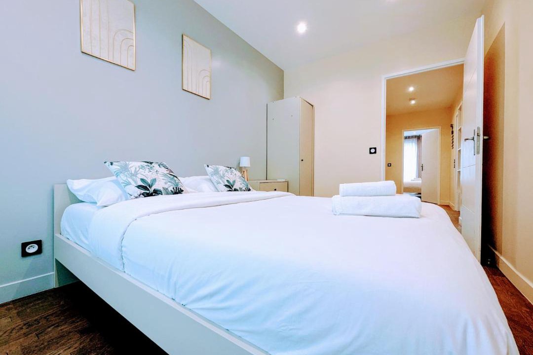 Photo of Bedroom in Clamart