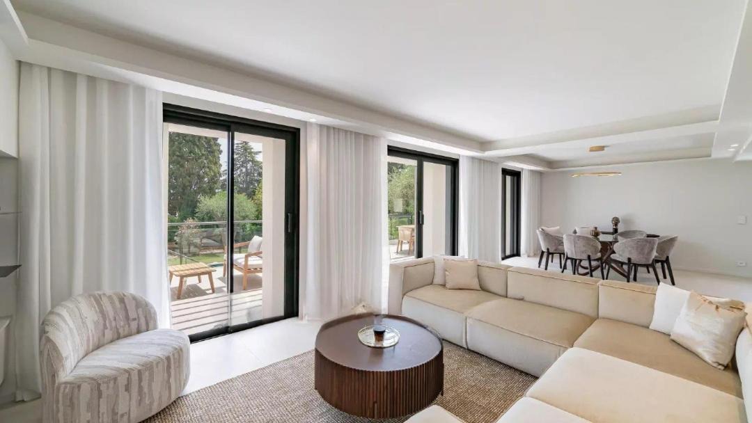 Photo of Others in Golfe Juan