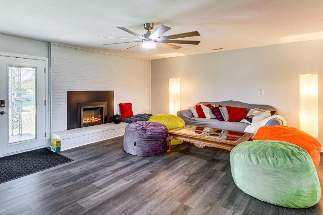 Photo of Others in Albany