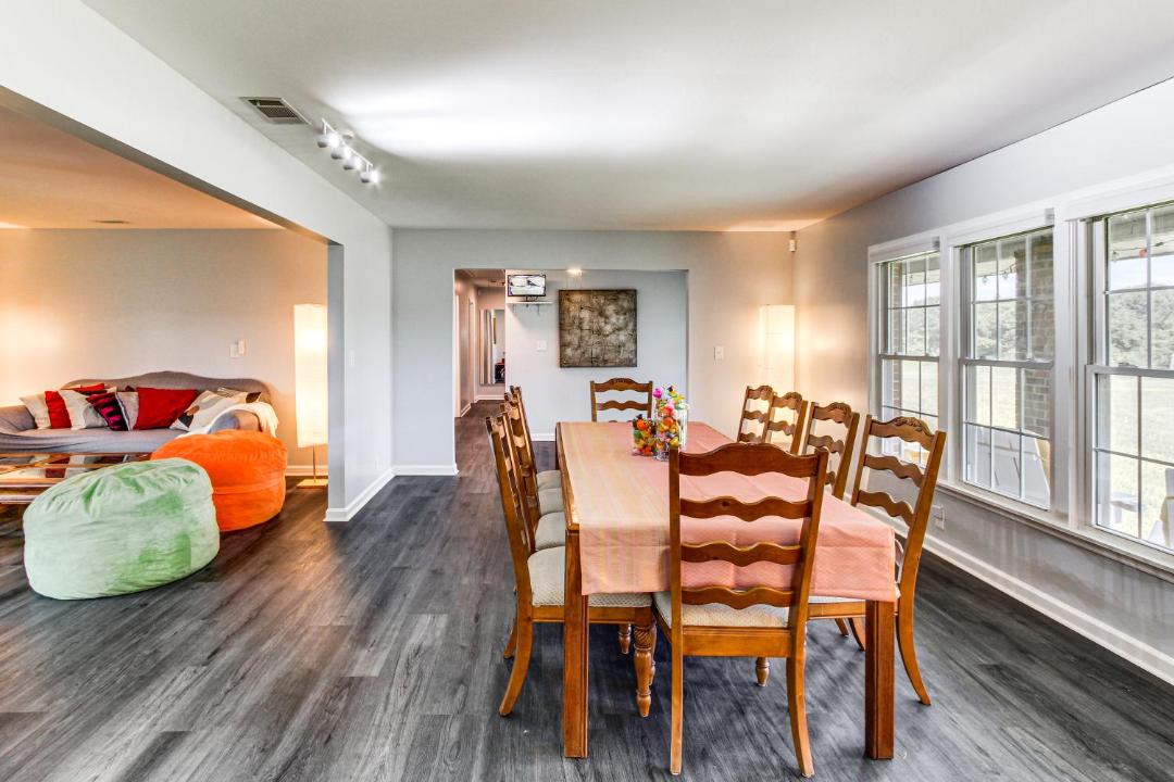 Photo of Others in Albany