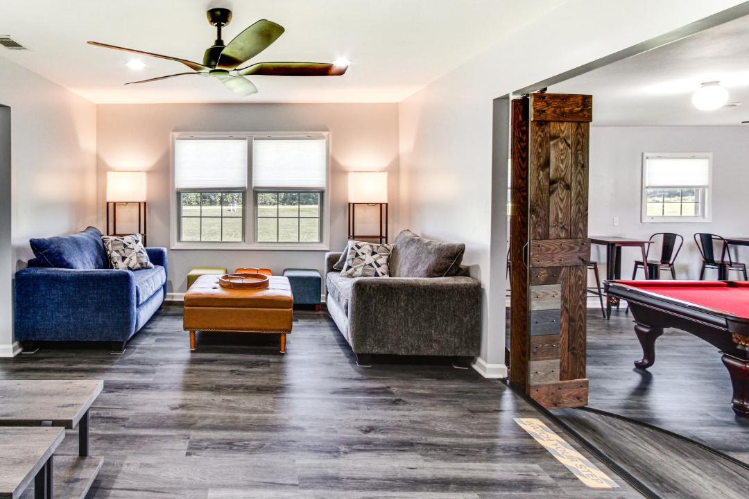 Photo of Others in Albany