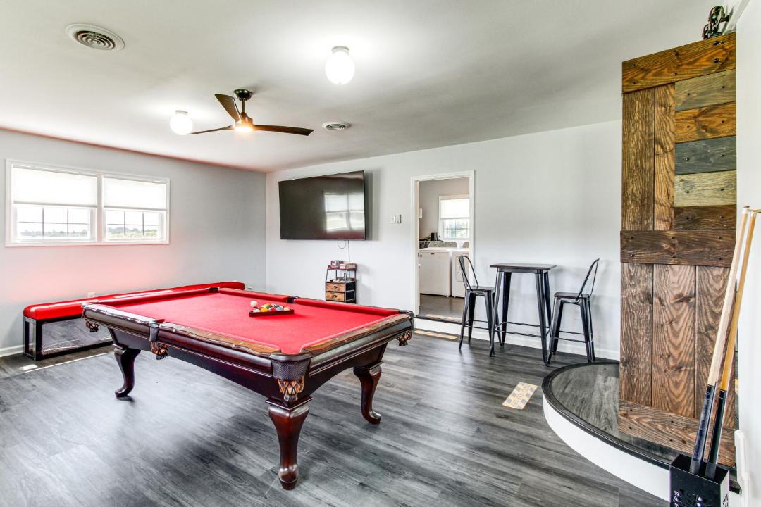 Photo of Others in Albany