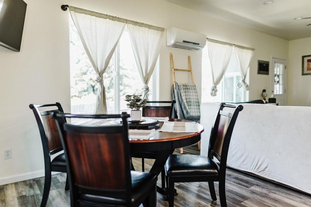 Photo of Others in Altamont