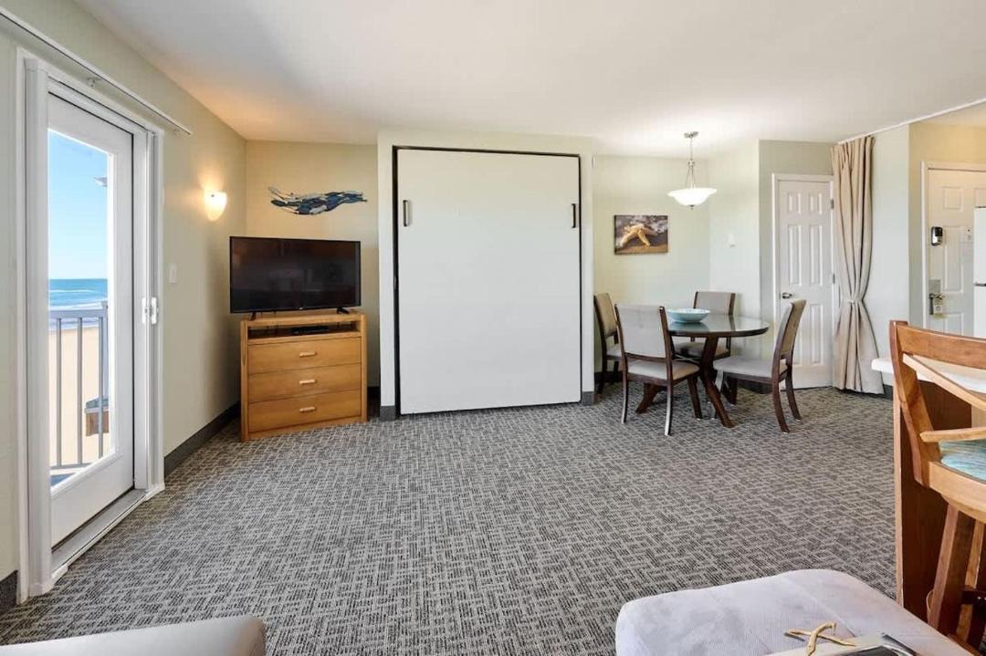 Photo of Others in Lincoln City