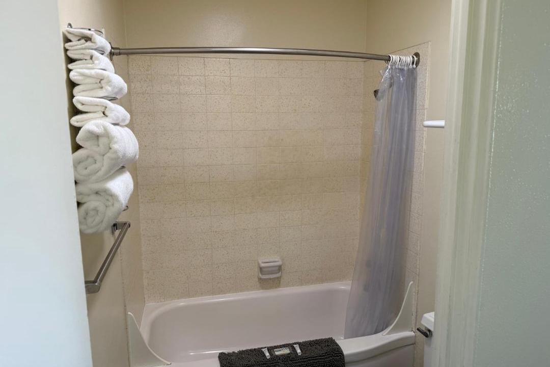 Photo of Bathroom in Grangeville