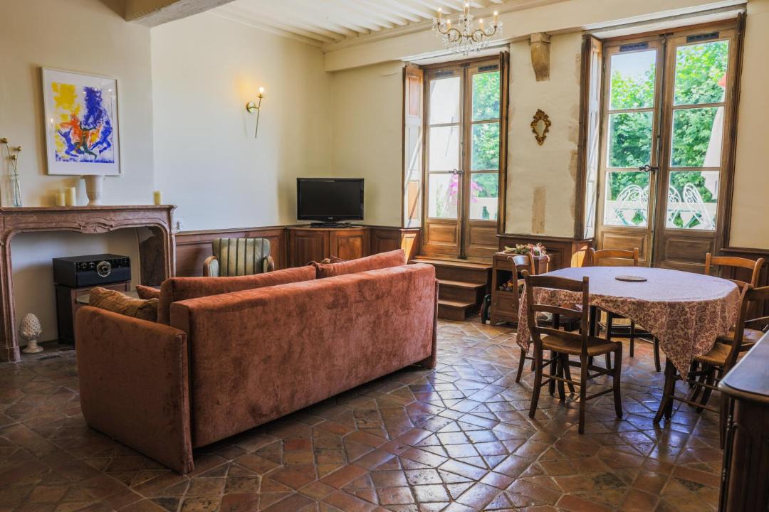 Photo of Others in Tournus