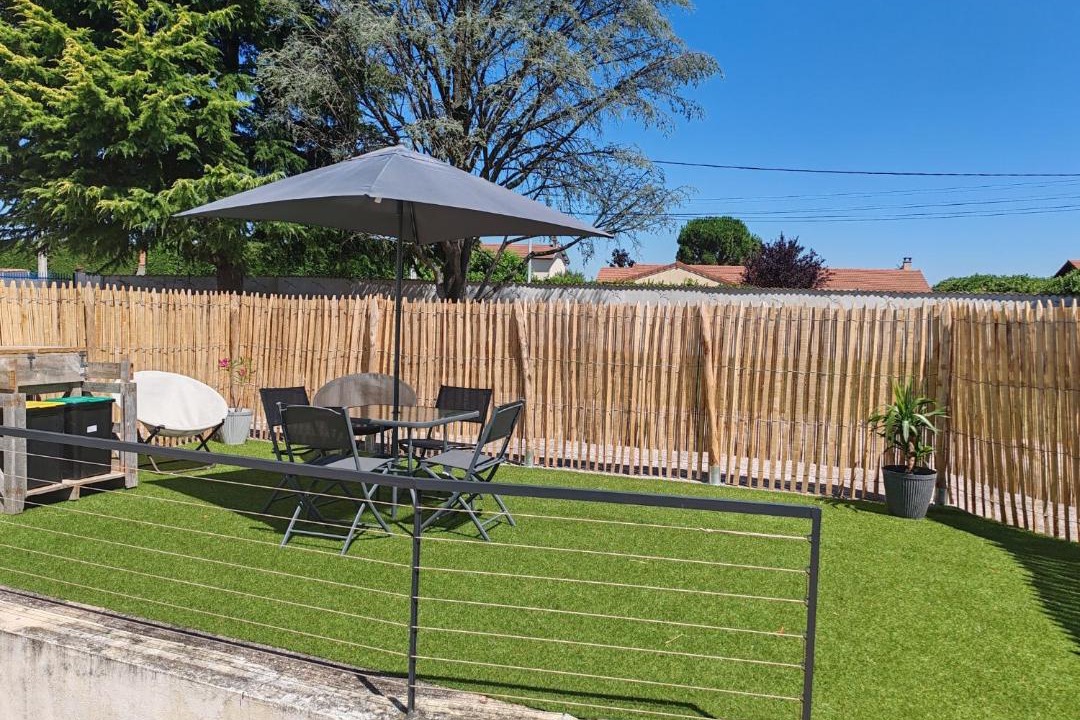 Photo of Others in Anneyron