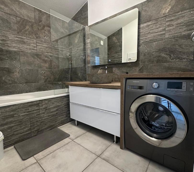 Photo of Bathroom in Chateau-Arnoux-Saint-Auban