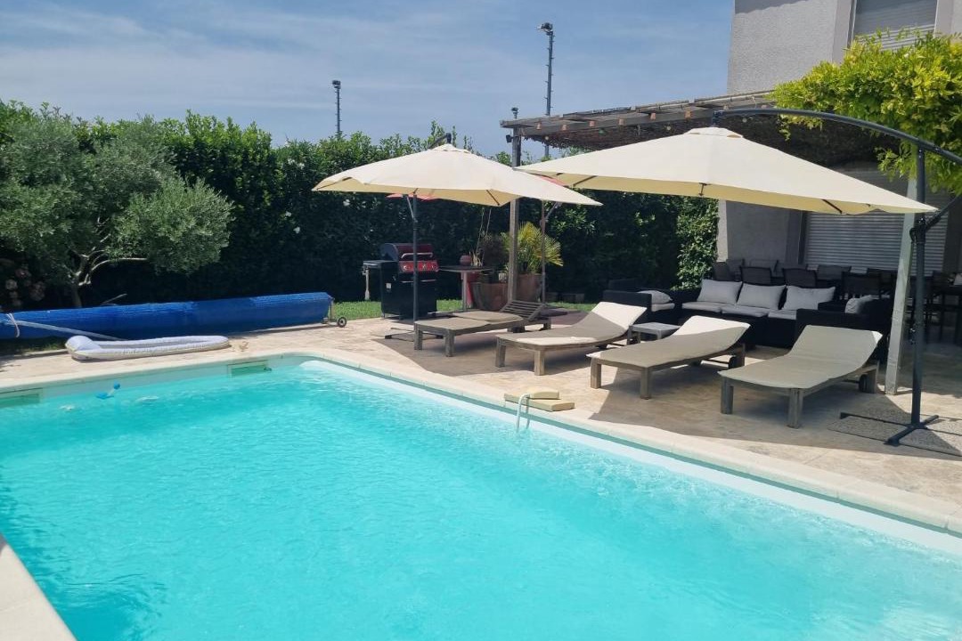 Photo of Others in Monteux