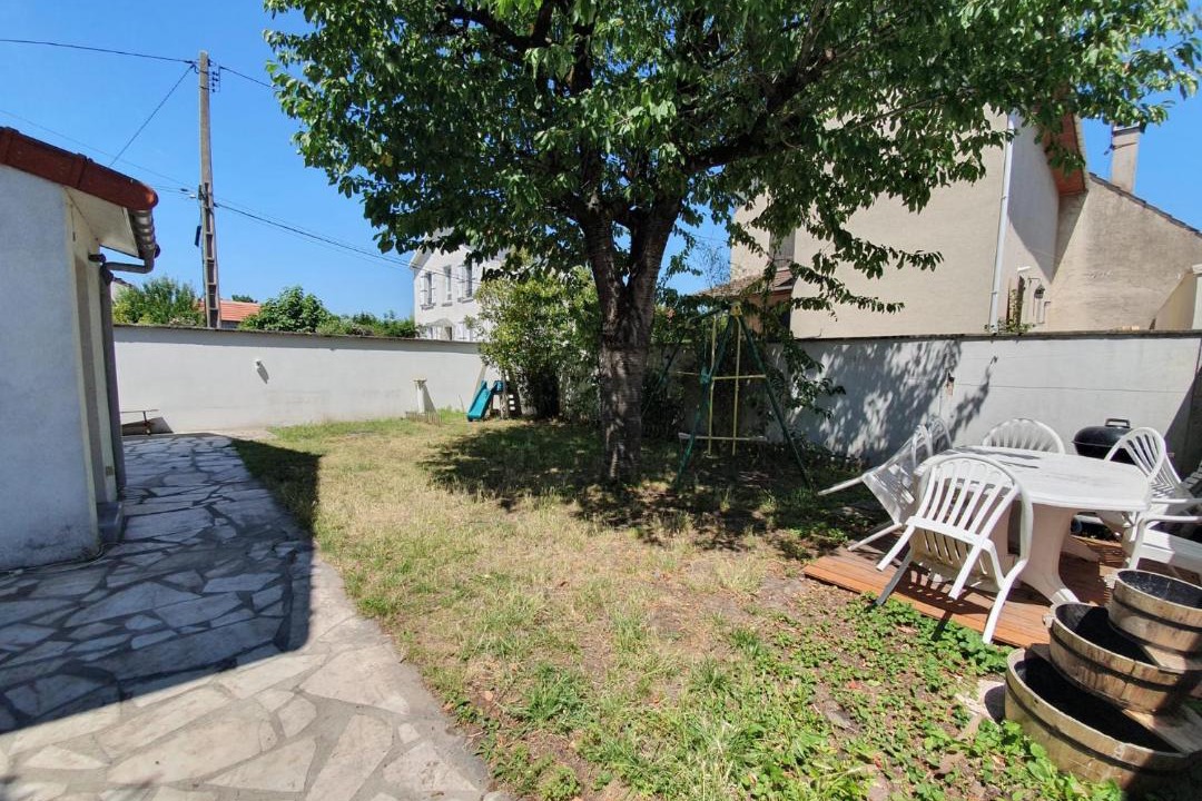 Photo of Others in Livry-Gargan