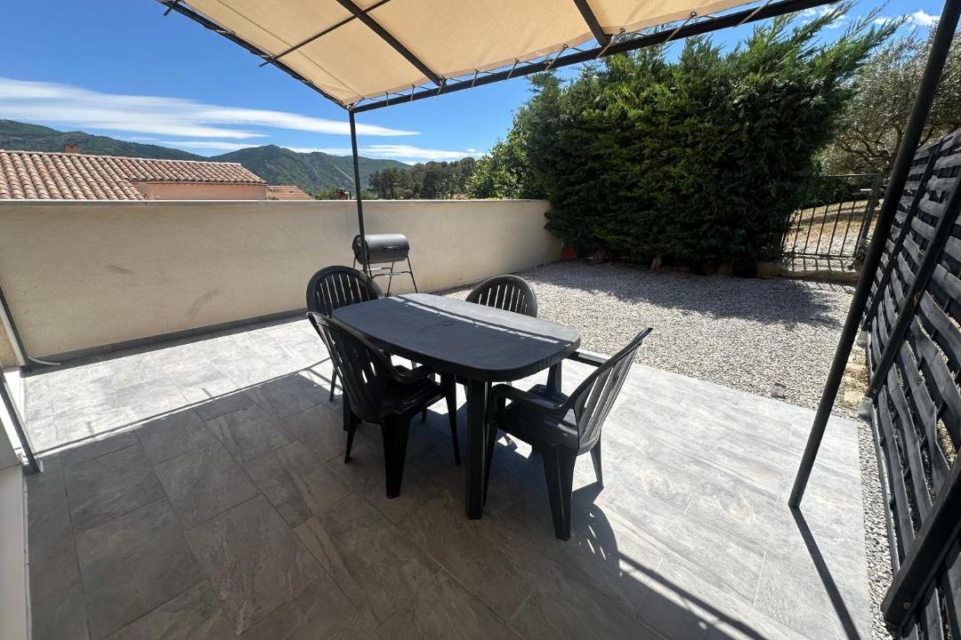 Photo of Patio Balcony in Chateau-Arnoux-Saint-Auban