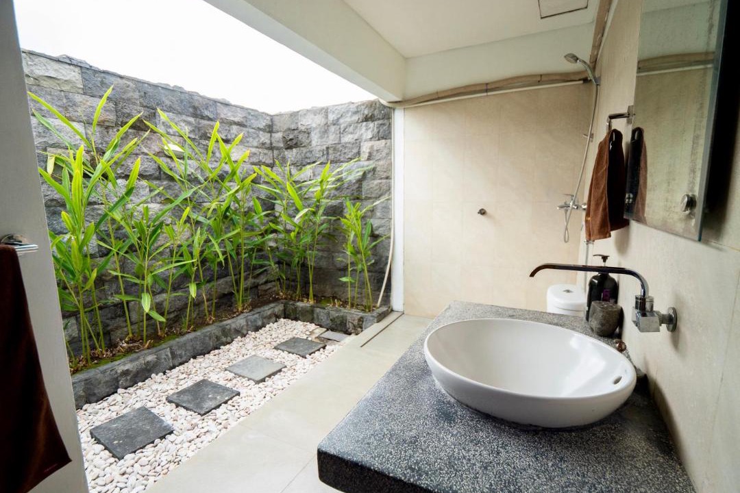 Photo of Others in Tulamben