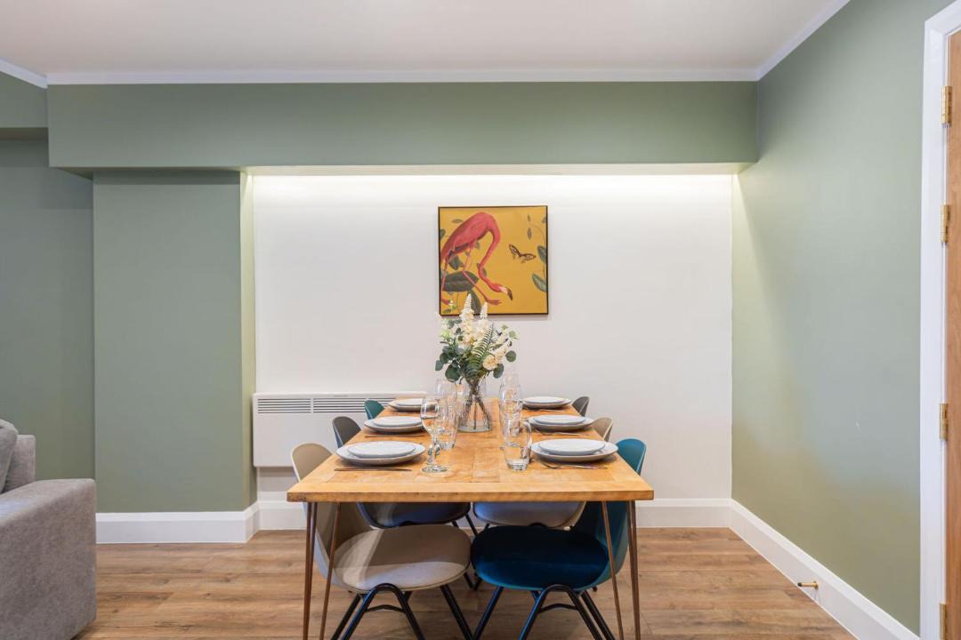 Photo of Others in De Beauvoir