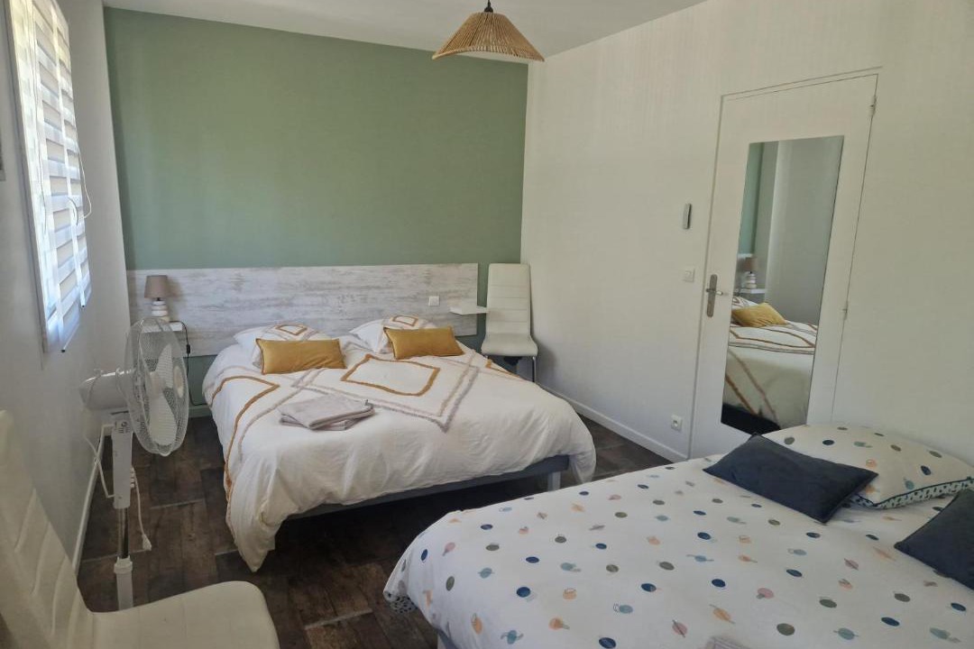 Photo of Bedroom in Coimeres