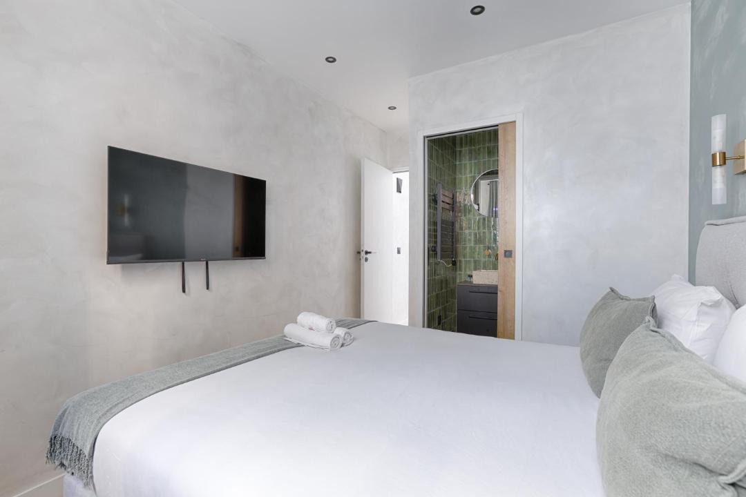 Photo of Bedroom in Batignolles