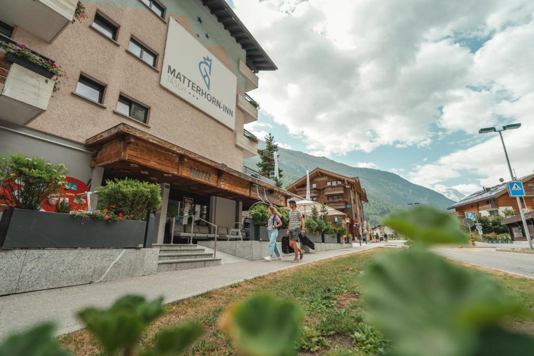 Photo of Others in Taesch